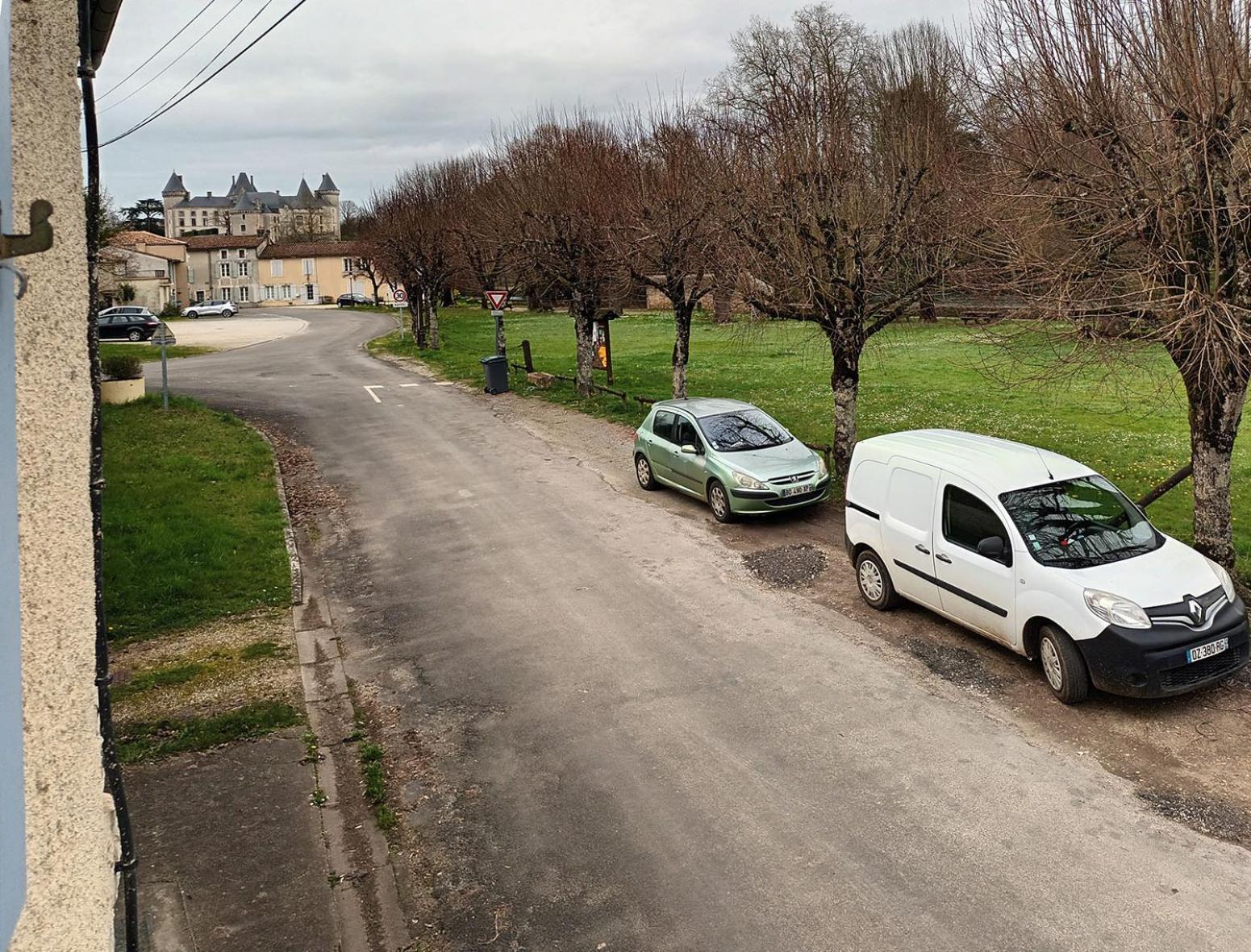 דירות Verteuil-sur-Charente Au Bord De La Riviere מראה חיצוני תמונה
