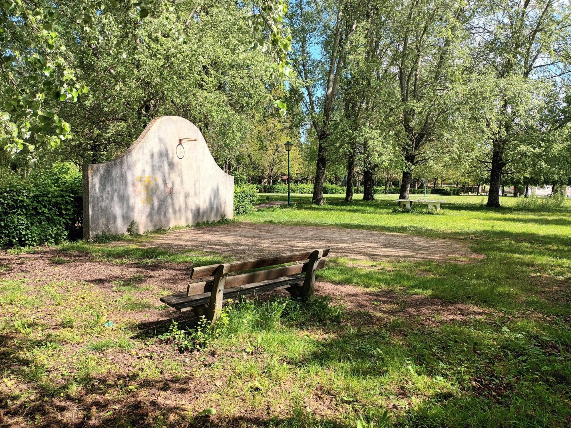 דירות Verteuil-sur-Charente Au Bord De La Riviere מראה חיצוני תמונה
